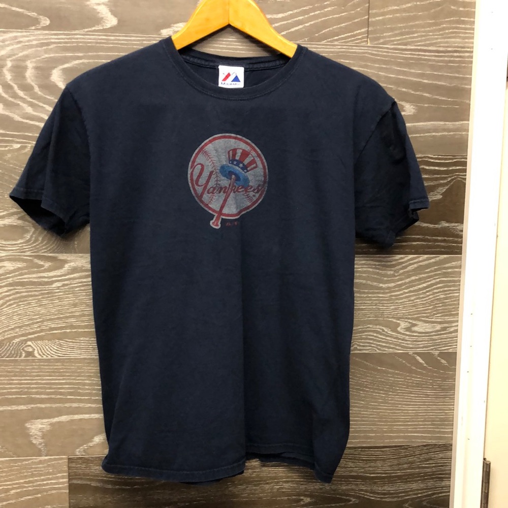 New York Yankees short sleeve tee shirt